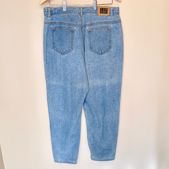 Liz Claiborne Authentic | VTG Mid-Plus Size High Waisted Tapered Mom Jeans - Picture 4 of 10